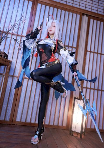 欧美亚洲精品suv一区_4K免费电视剧