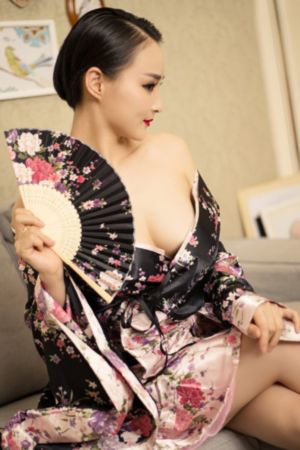 国产精精品_正片免费观看