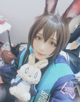 亚洲AV夜夜欢一区二区三区_日本电影视频网址大全